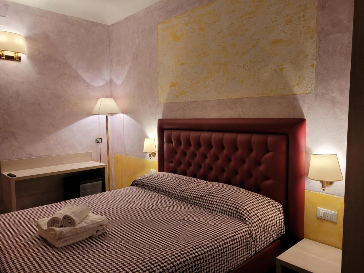 Grand Gaeta Hotel Рим Екстериор снимка